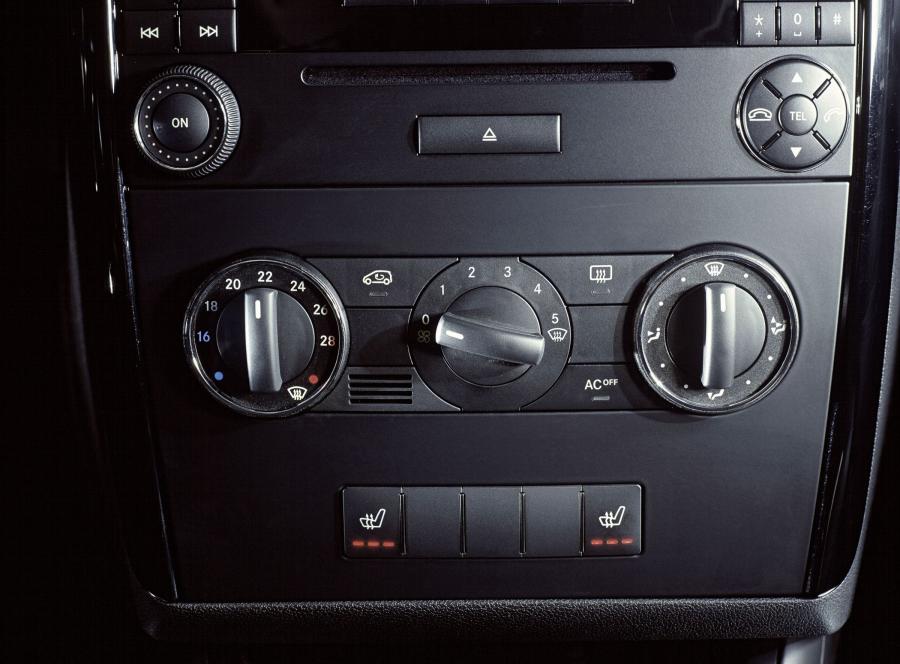  Mercedes-Benz A-Class 5-Door 2004 года  (фото 155 из 344)
